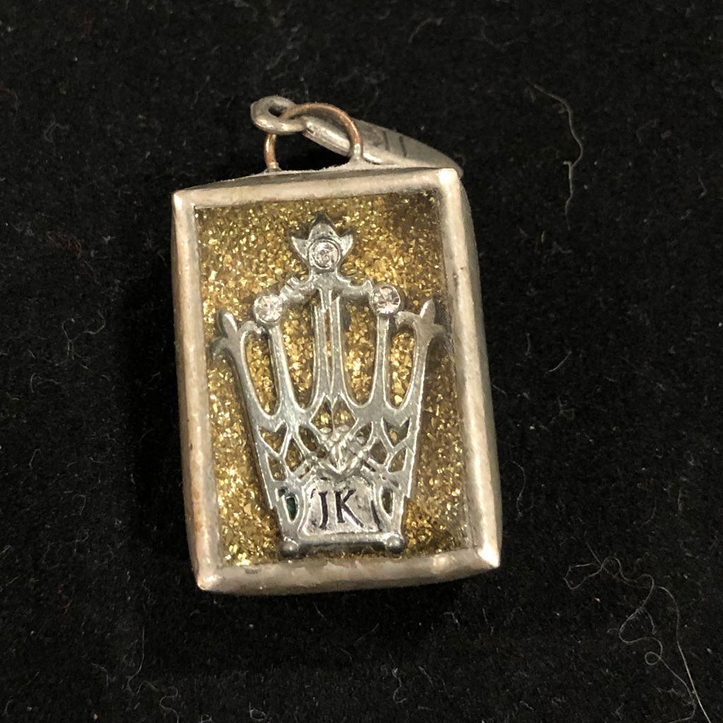 Crown Charm 15$